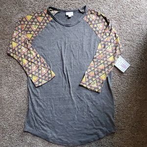 NWT lularoe randy shirt, sz med, gray pizza